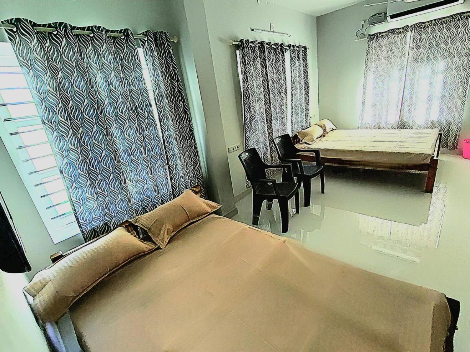 Sivasarass Rooms Thiruvananthapuram Buitenkant foto